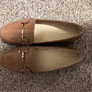 Liz Claiborne Women's Tan Loafers